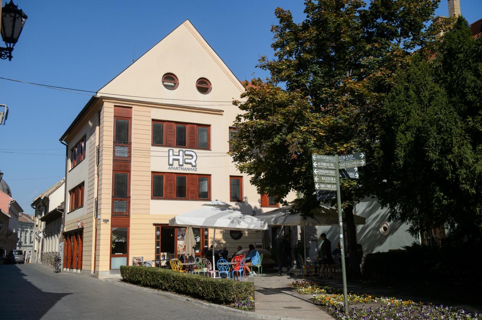 HR Apartmanház Eger Exterior foto